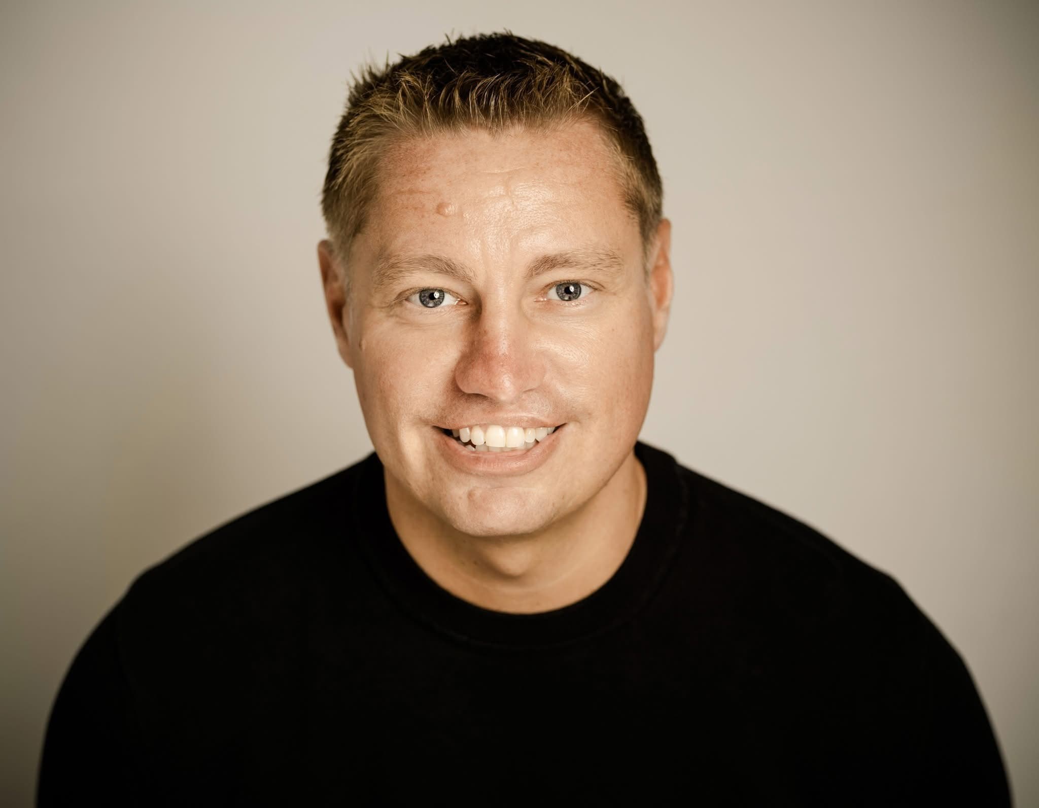 Henning Nilsen — headliner